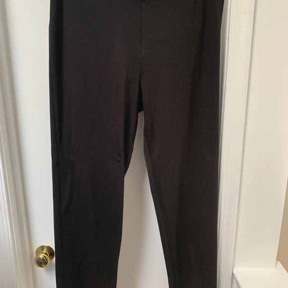 Neiman Marcus Straight legs, simple lines ankle slacks - Picture 2 of 5